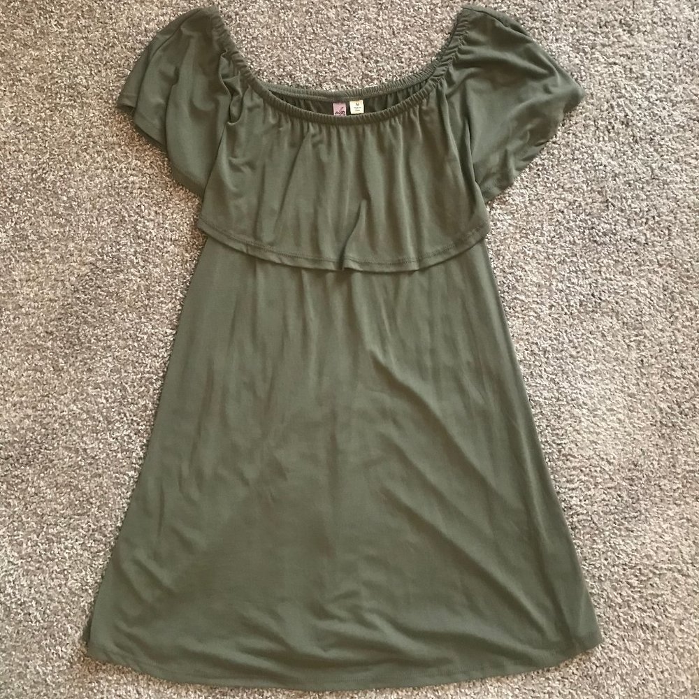 Francesca's Green Off-Shoulder Dress